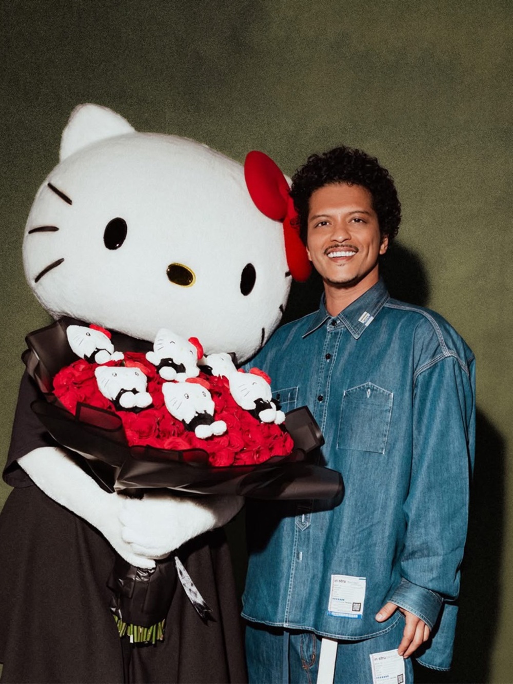 Hello Kitty x Bruno Mars Gray Hoodie with Red, White, Black Graphics Large - Picture 2 of 6